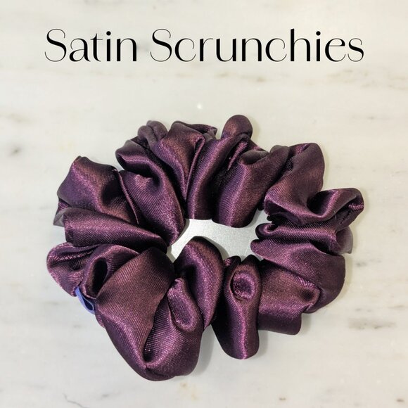 Amiga Mia small purple satin scrunchie hand crafted - Picture 1 of 6